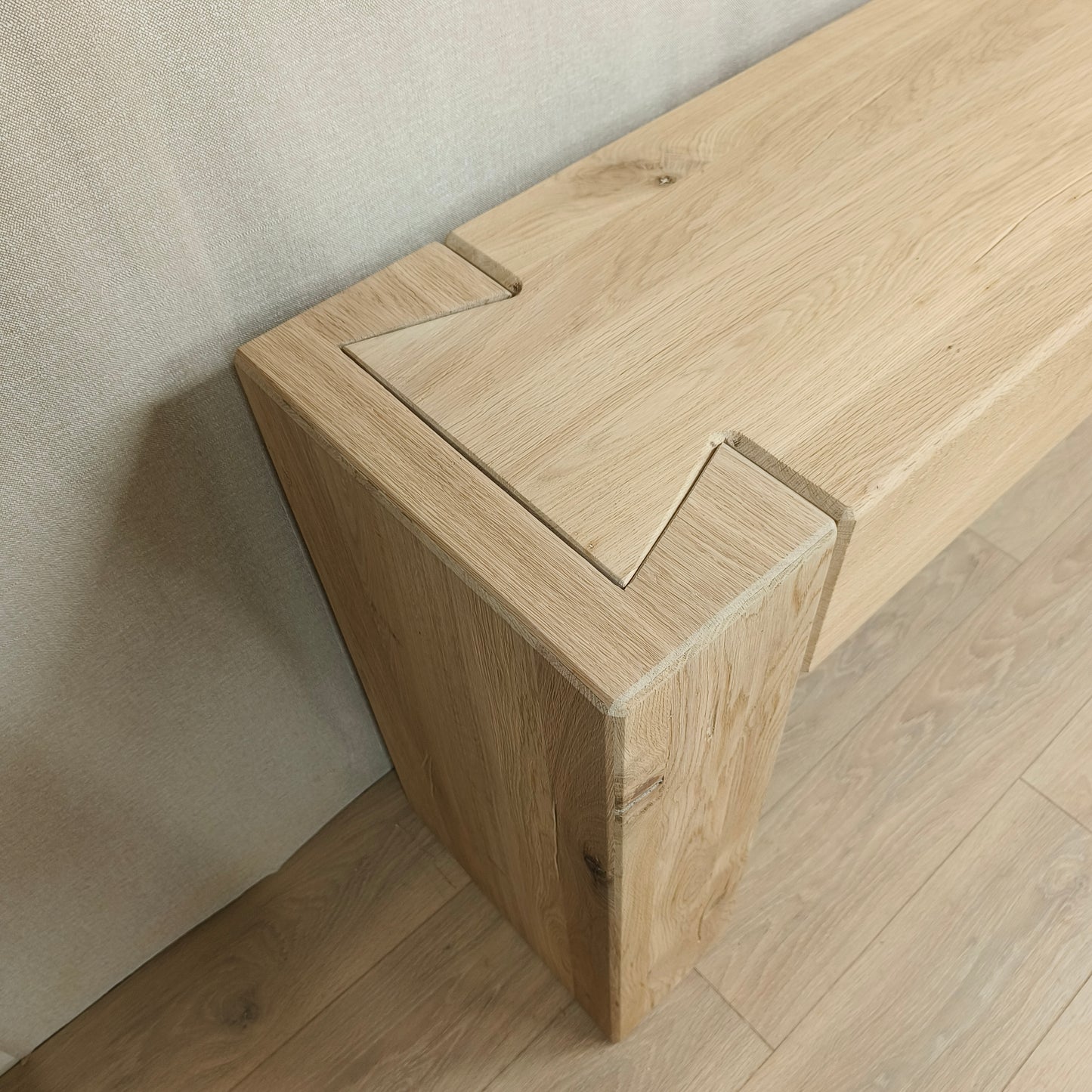 Rustieke BEAM sidetable van geborsteld eikenhout