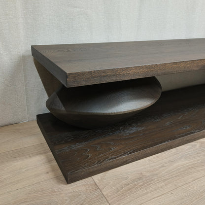 Sculpture TV meubel – massief eikenhout
