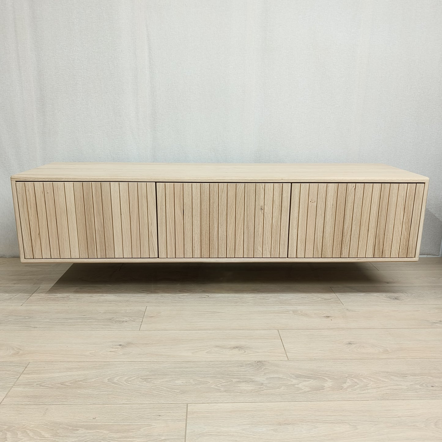 TV meubel zwevend | massief eiken | CORE collectie