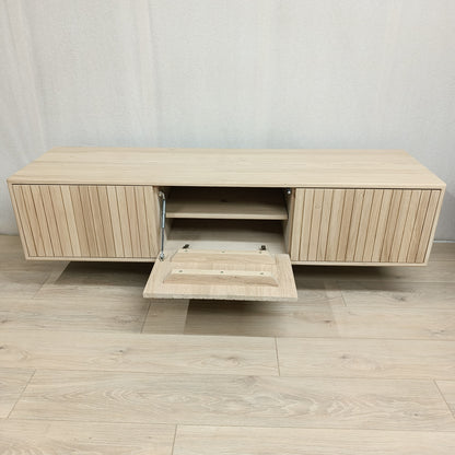 TV meubel zwevend | massief eiken | CORE collectie