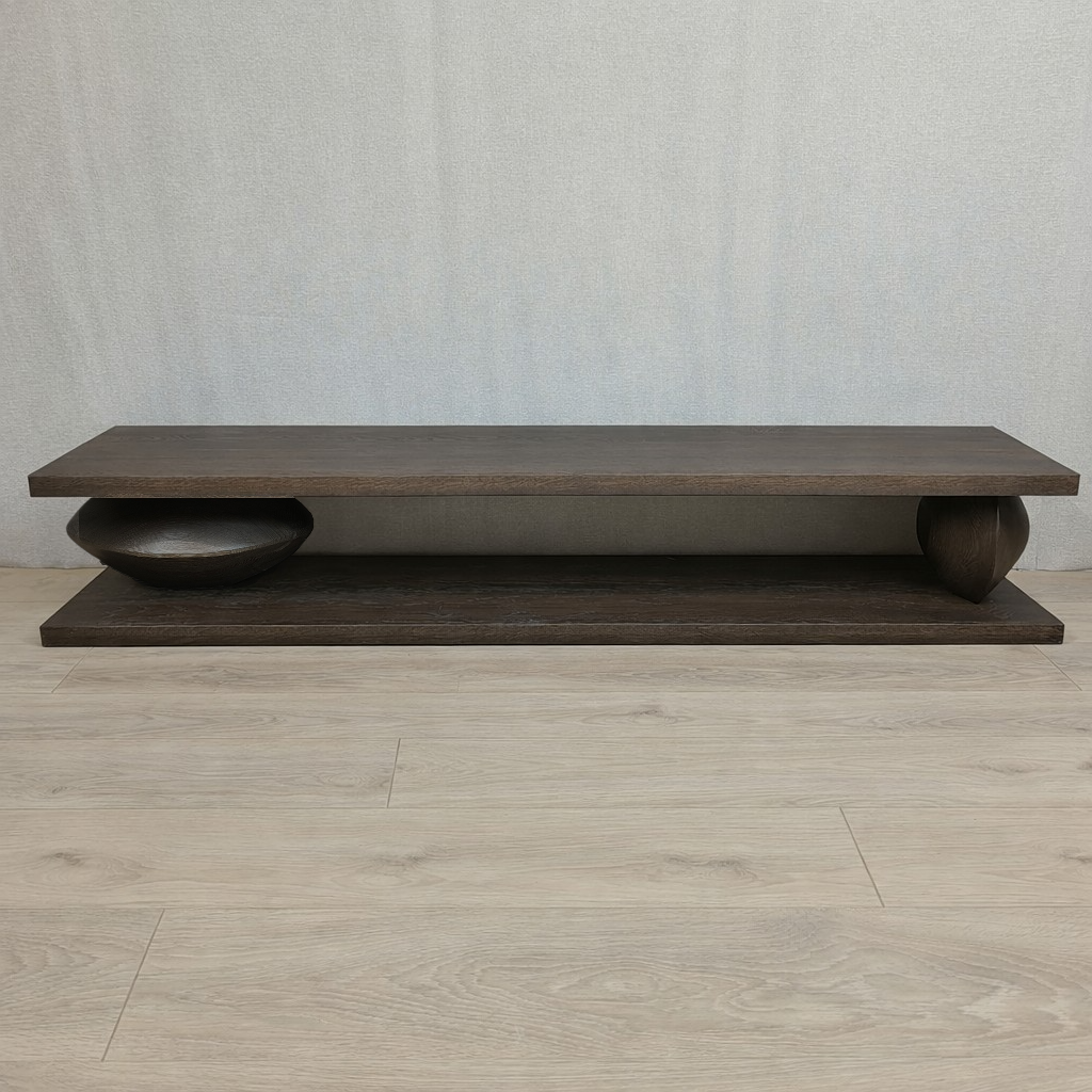 Sculpture TV meubel – massief eikenhout